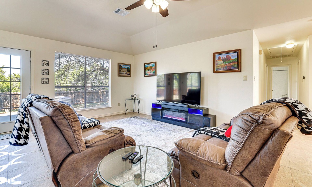 Wetmore House | Family Home w/Games & Fenced Yard in San Antonio!