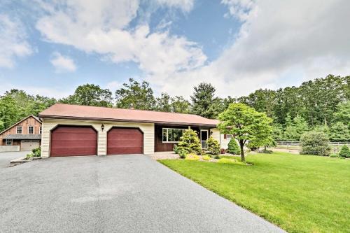 New Holland House | Family Home w/WiFi, 14 Mi to Dutch Wonderland!