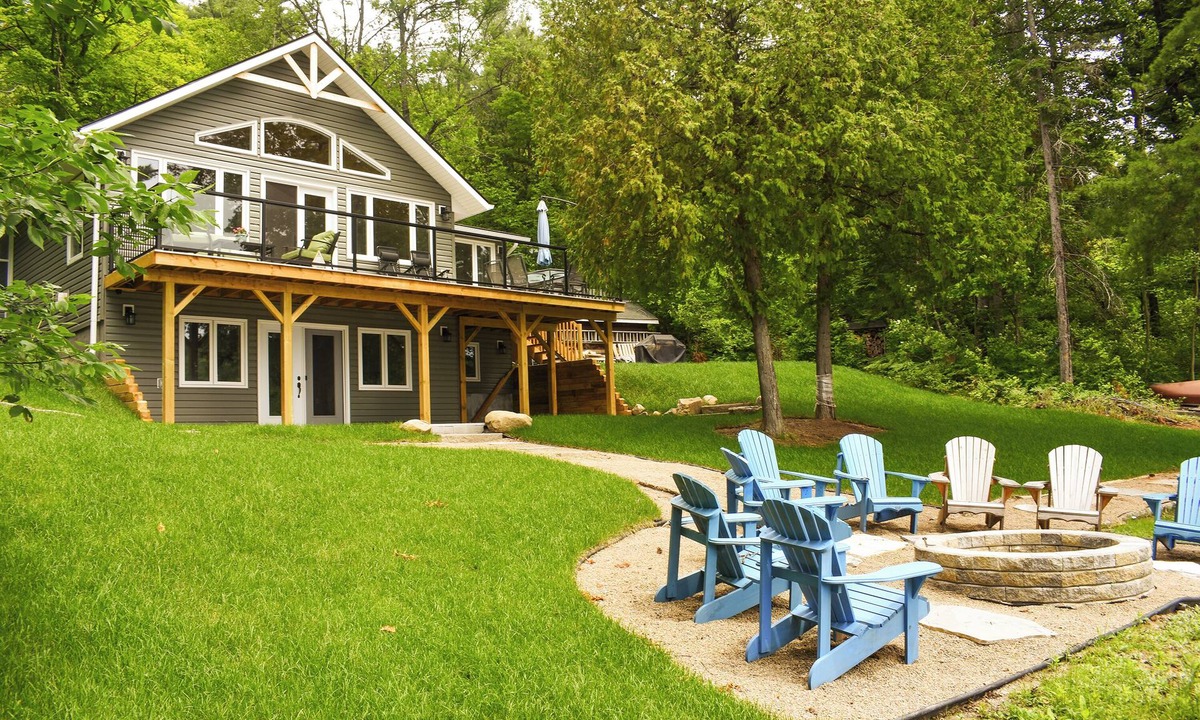 Dorset Cottage | Family-Ready Waterfront, Beach, Canoes Kayaks, Dog OK