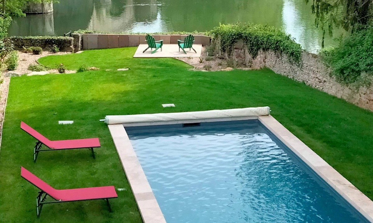 Bazouges-sur-le-Loir Cottage | Family Retreat: Heated Pool, Garden, Near Zoo & Le Mans Circuit