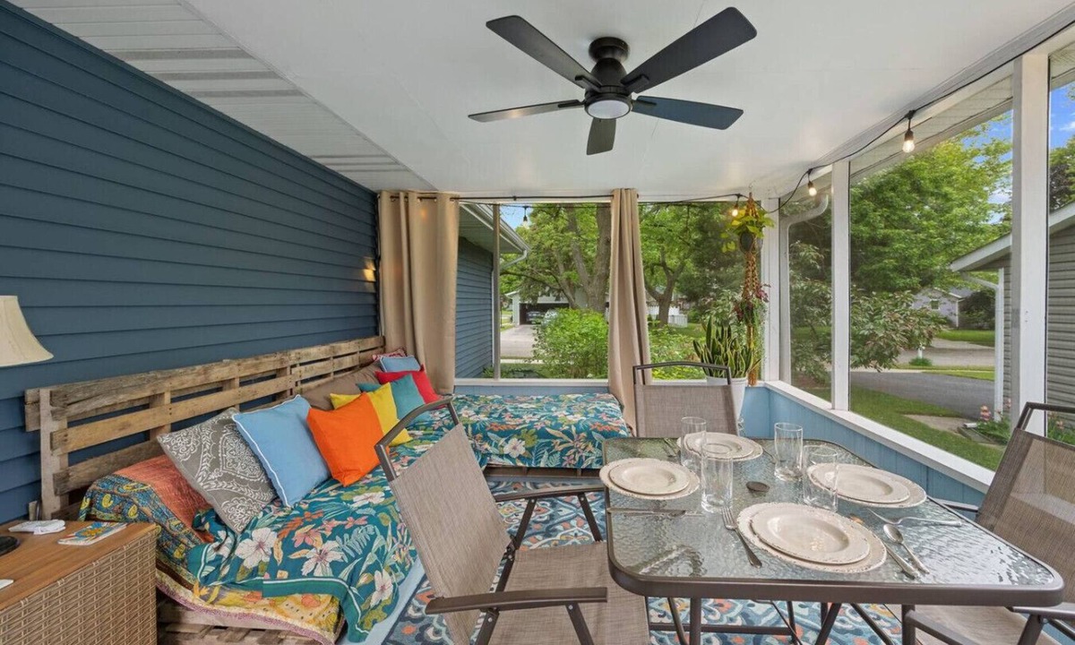 Valparaiso House | Family Stay 5 Min to Town, 20 to Dunes + Firepit
