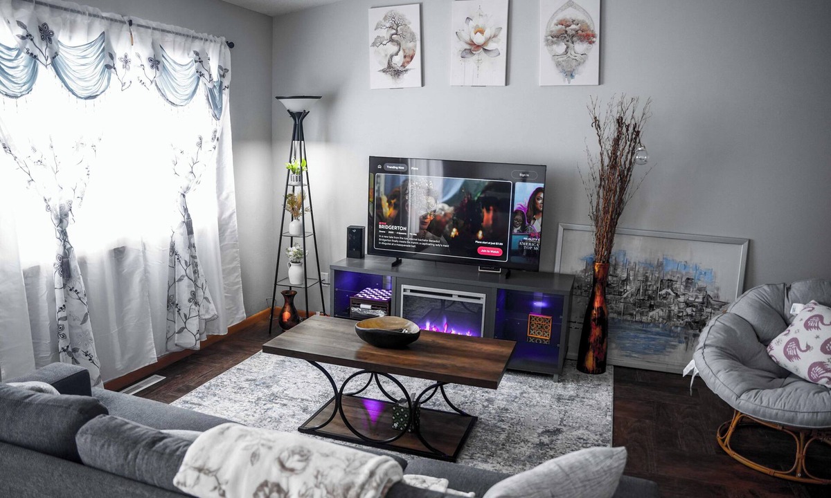 Fargo House | Family & Work-Friendly, Backyard & Garage, Near Sanford & West Acres, Breakfast