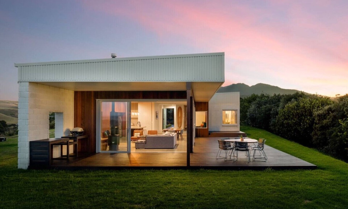 Raglan House | Fantails Hideaway Coastal Escape Luxurious