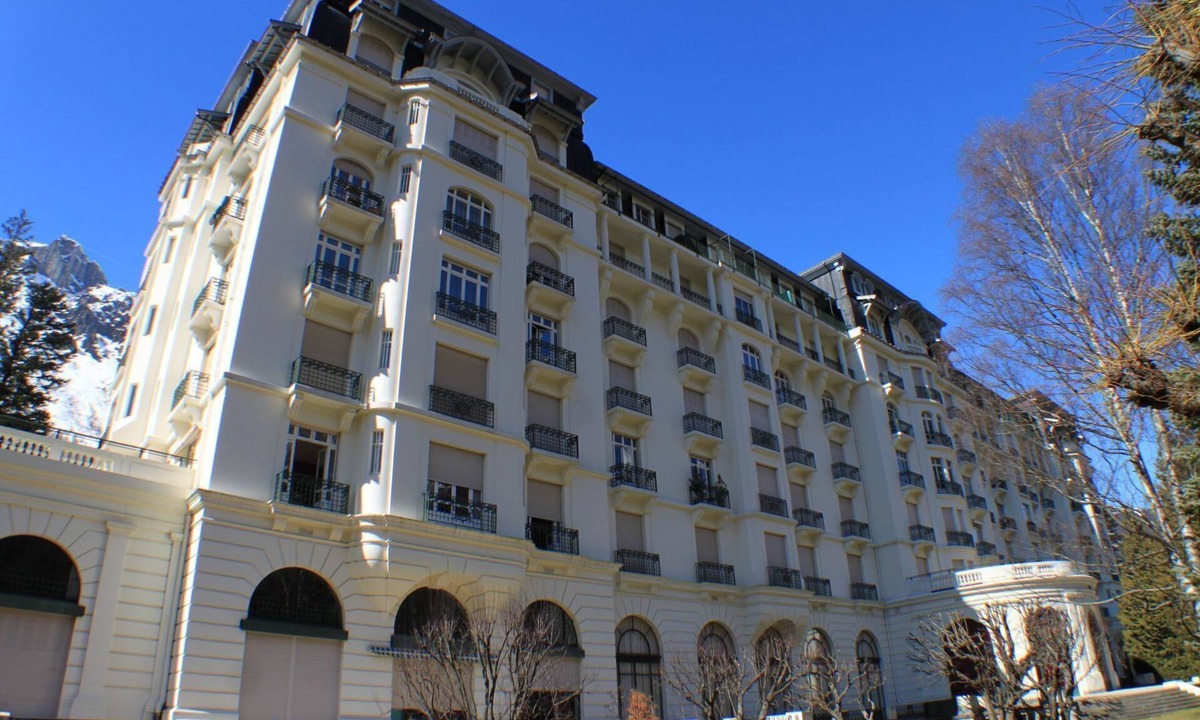 Chamonix City Centre Apartment | Fantastic 1 bed apartment in the sought after, historic Majestic building in the centre of Chamonix