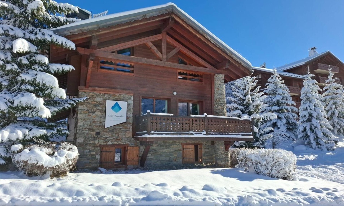 Les Menuires Ski Chalet | Fantastic Chalet with sauna, 120m From piste in the Three Valleys, Sleeps 12-14