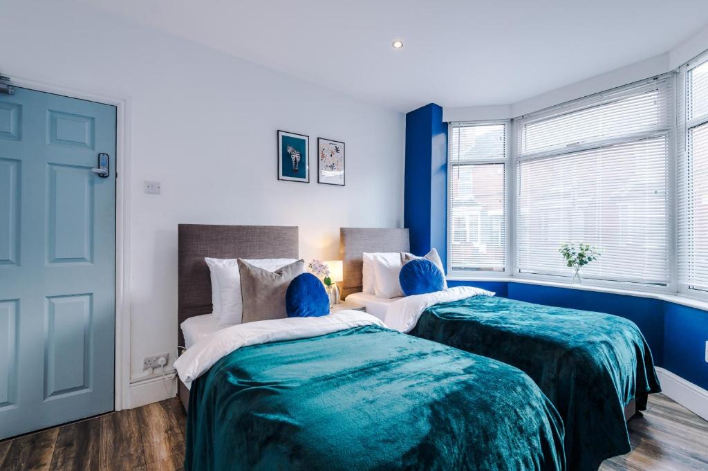 Doncaster House | Fantastic Contractor House with 8 Beds by PureStay