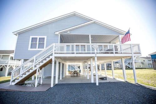 Holden Beach House | Fantastic Cozy Cottage in Holden Beach, North Carolina