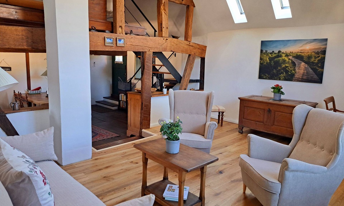 Antweiler Apartment | Fantastic Eifel apartment for 3 people with sauna, countryhouse garden & terrace