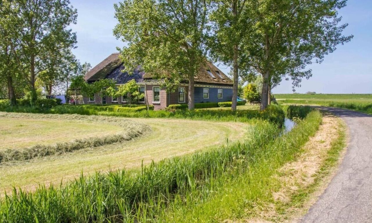 Schagen House | Fantastic group accommodation for 24 people!