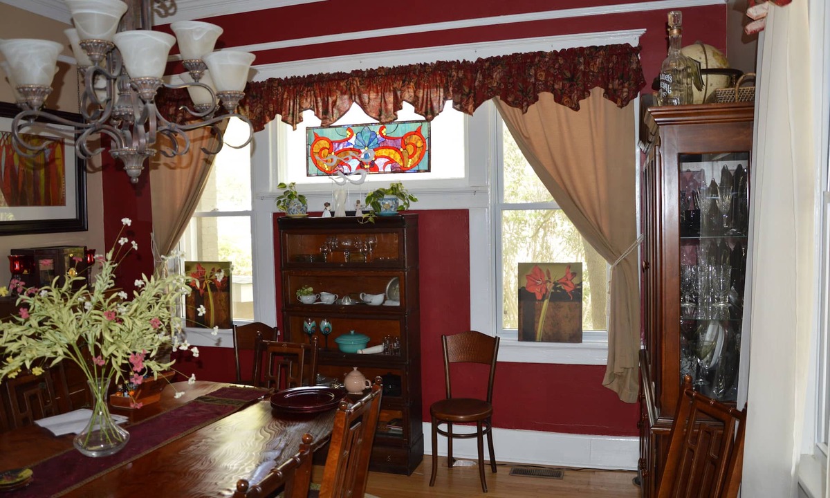 Midtown House | Fantastic master rental!