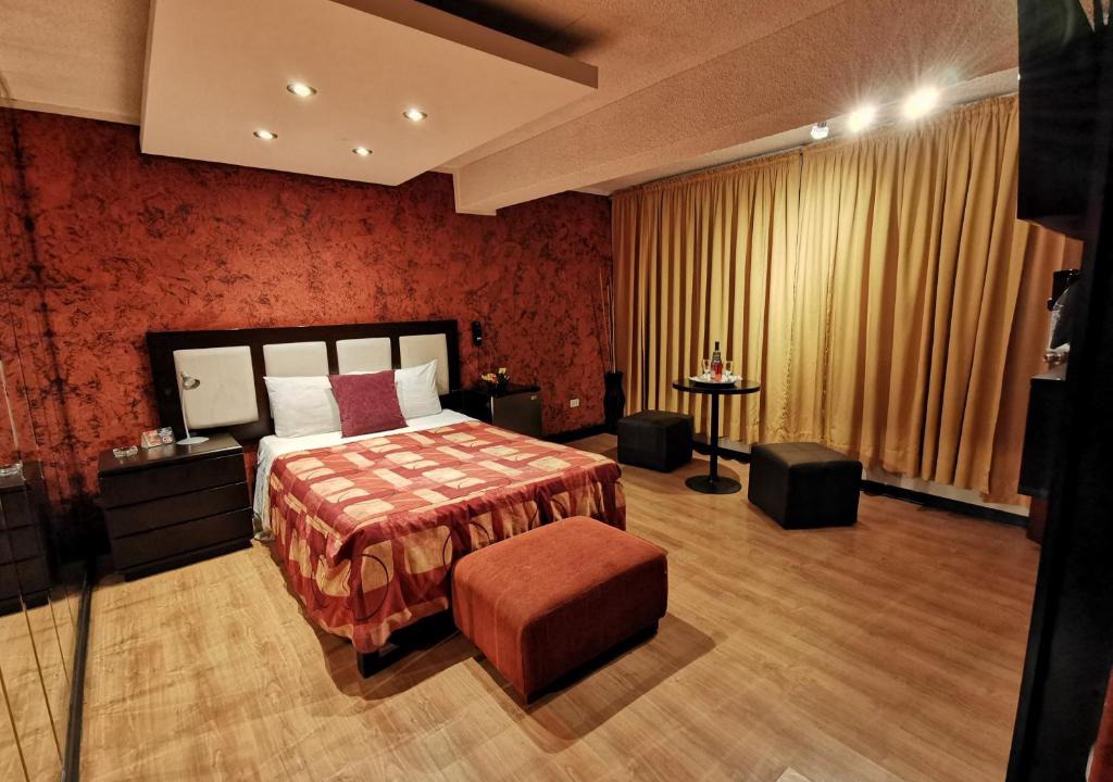 Santa Cruz Hotel | Fantasy Suites