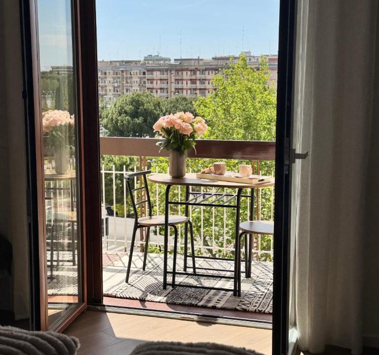Municipio 2 Apartment | FARA Rooms - Elegant & Quiet Stay in Bari