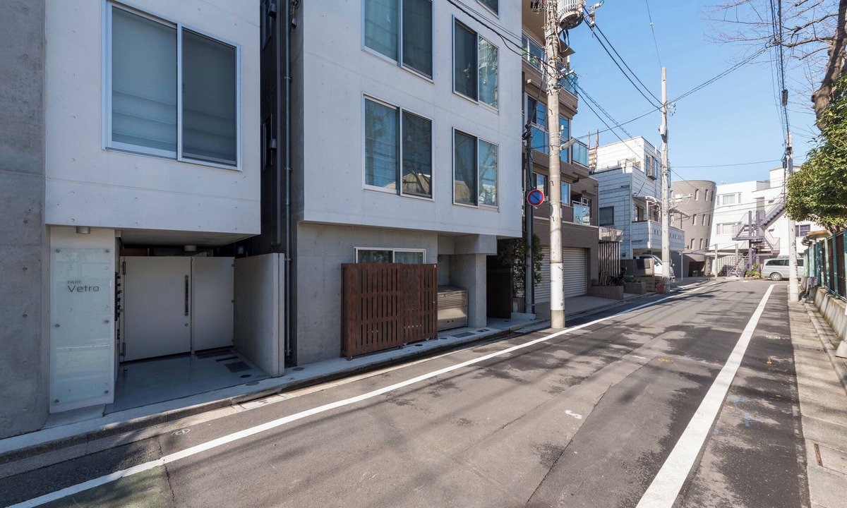 Nakano Apartment | Fare Metallo Hotel Tatami room 401- with AC, WiFi,bath in Nakano, Near Shinjyuku