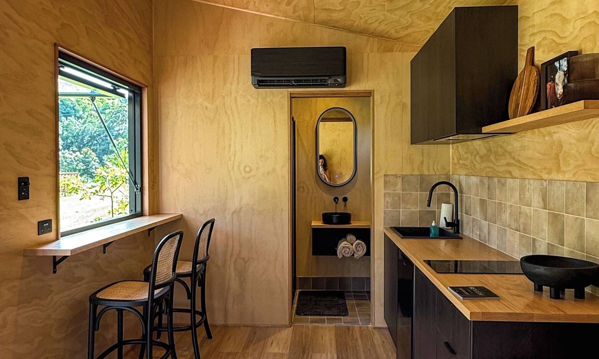 Middle Pocket Cabin | Farm Casita - The Vale Farmstay & Animal Sanctuary