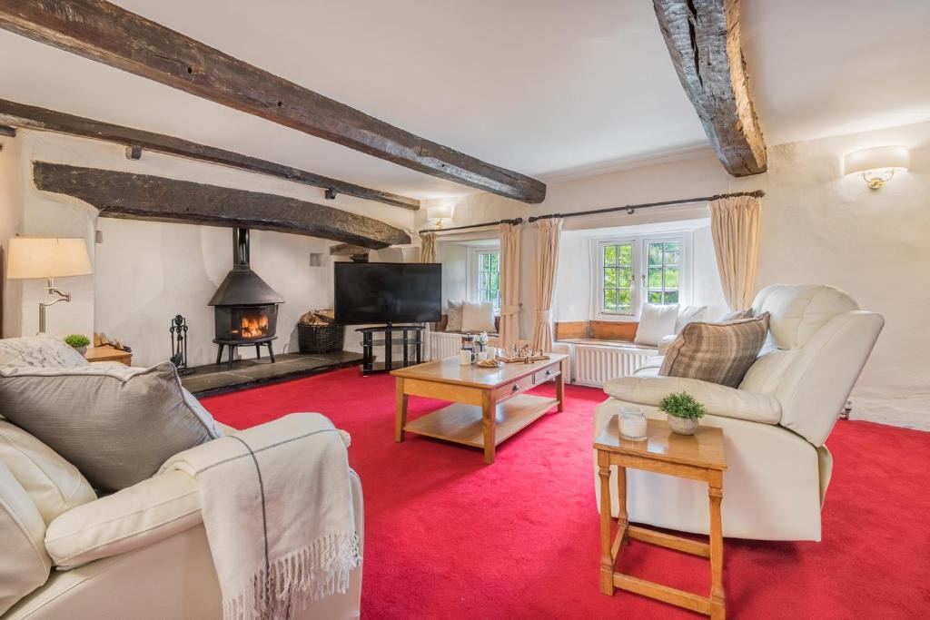 Braithwaite Apartment | farmhouse braithwaite mews