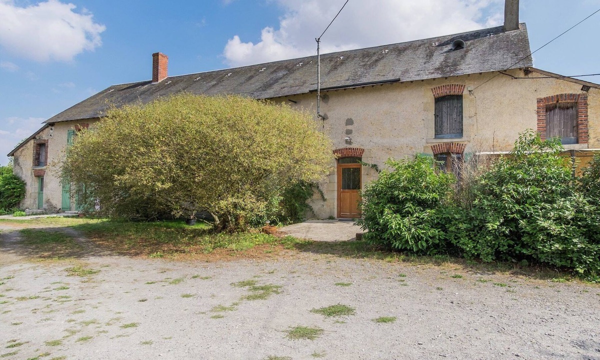 Giroux House | Farmhouse in Giroux near Forest & Lake