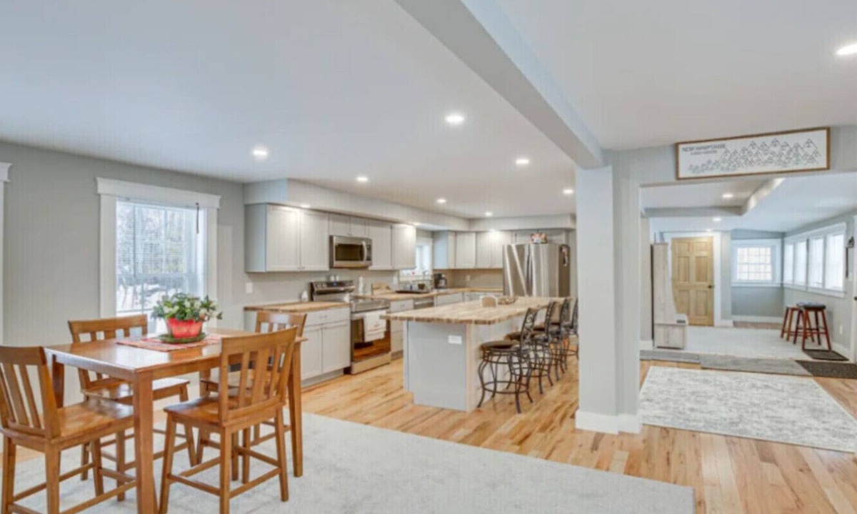 Bridgton House | Farmhouse Retreat Peaceful Setting Renovated