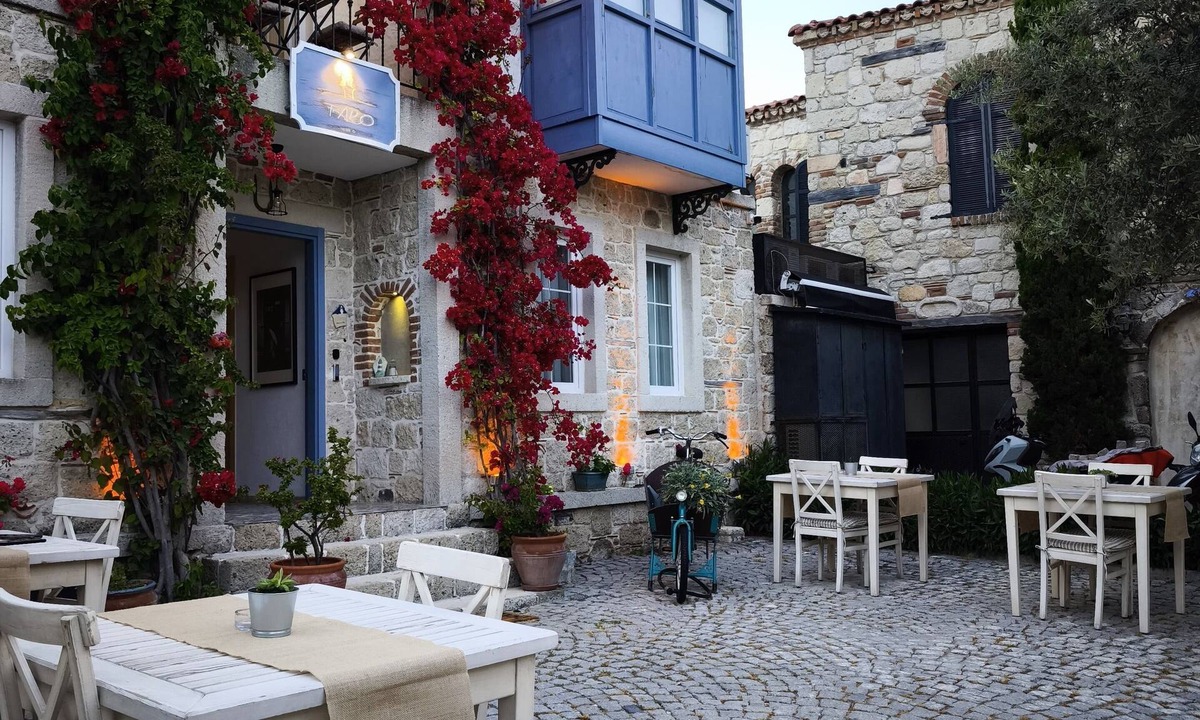 Tokoglu Hotel | Faro Alacati