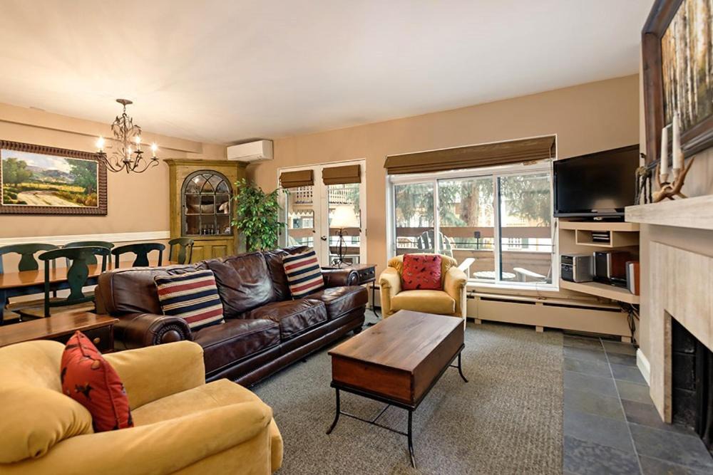 Aspen House | Fasching Haus Unit 180, Cozy, Deluxe Condo with Private Deck, 2 Blocks from Downtown