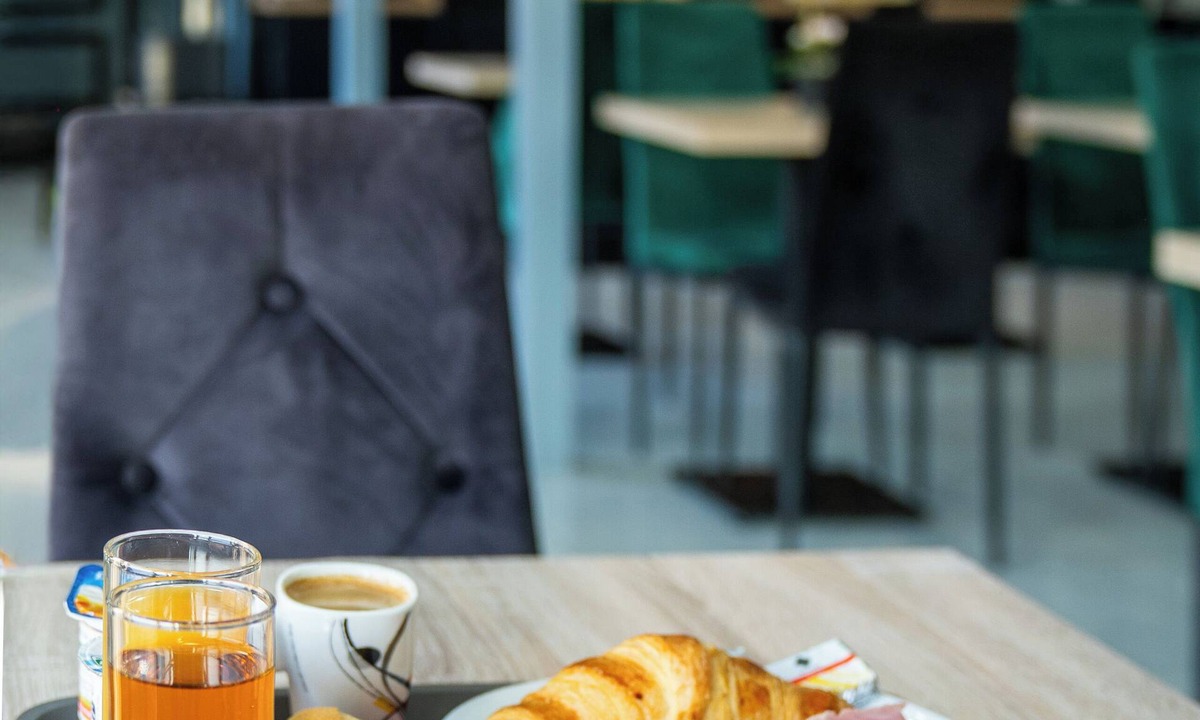 Saint-Saturnin Hotel | FASTHOTEL Le Mans Nord Saint-Saturnin - UN FH CONFORT