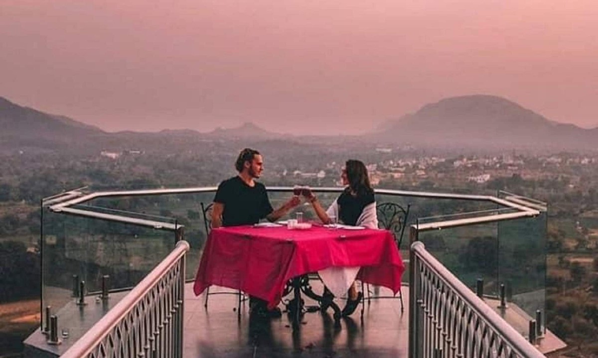 Lake Pichola Hotel | Fateh Niwas