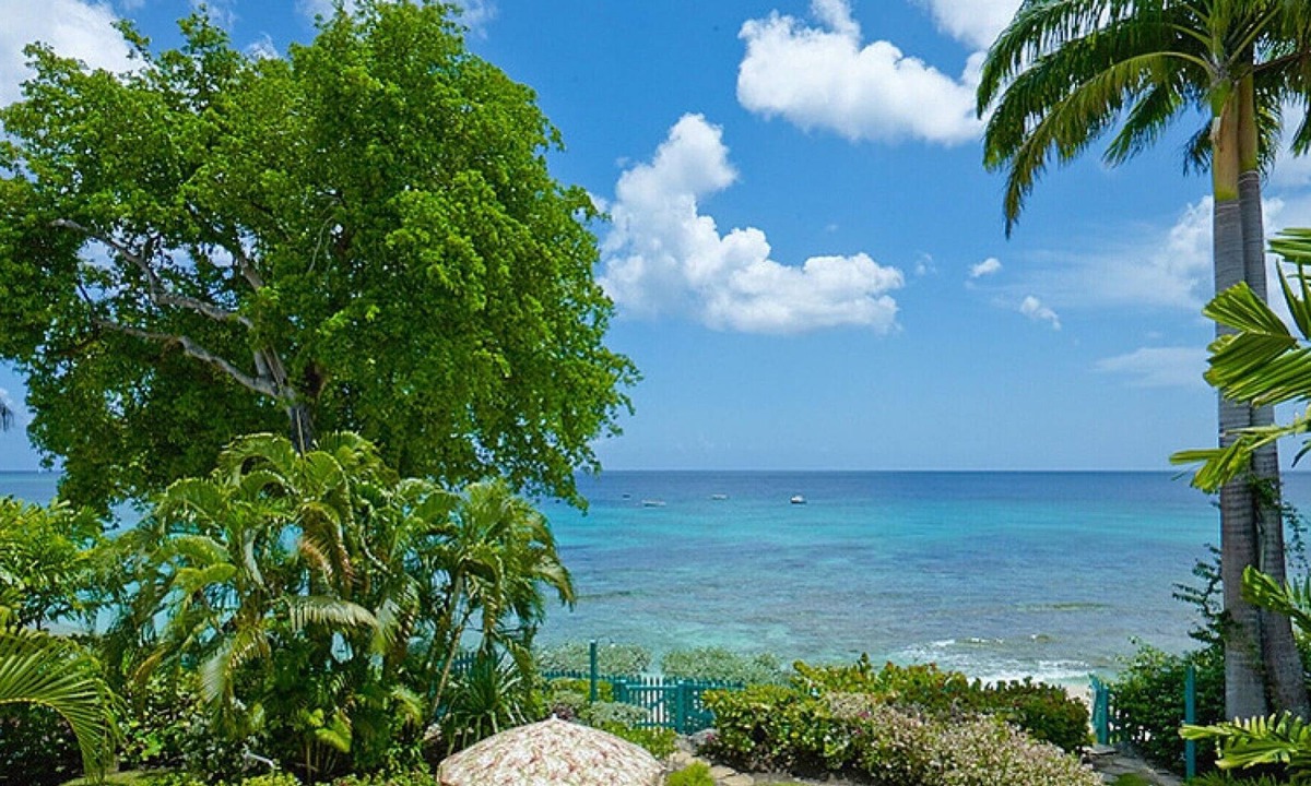 Fitts Village Villa | FATHOM'S END VILLA BARBADOS - LUXURY 3 BED TOWNHOUSE ON PAYNES BAY BEACH