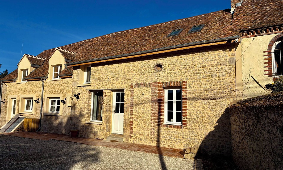 Lorrez-le-Bocage House | Favorite house 1h15 Paris jacuzzi Fontainebleau countryside Moret Sur Loing