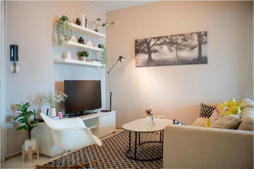 Suan Luang Apartment | FavStay Ramkhamhaeng, Stylish 1BR Bangkok