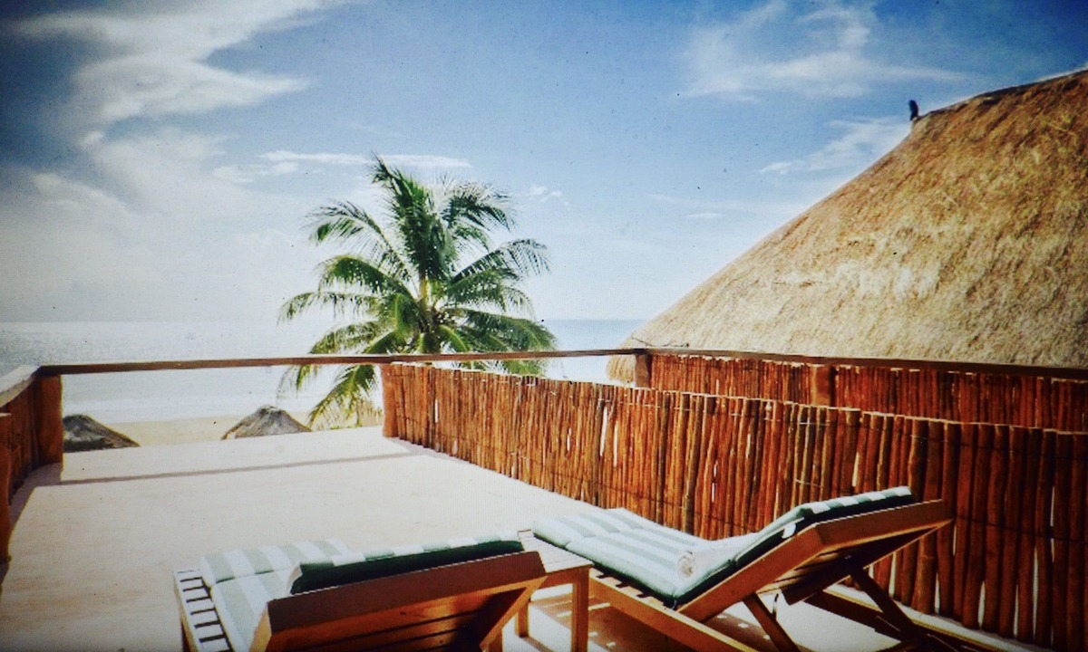 Zona Hotelera Apartment | Featuring Ocean Front Sunbathing Terrace.Best View on Tulum Beach!