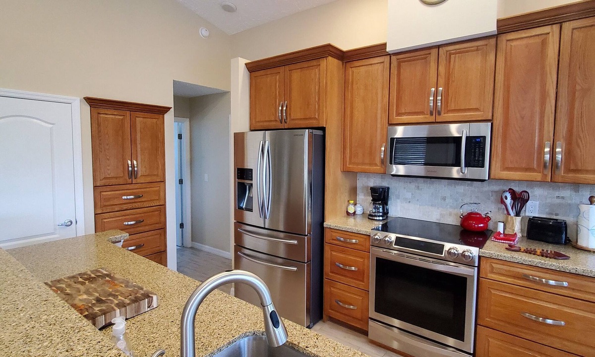 Weeki Wachee Gardens House | FEBRUARY DEAL! Cheap, Nicest home on the water. Weeki Wachee River, 80 boat rent