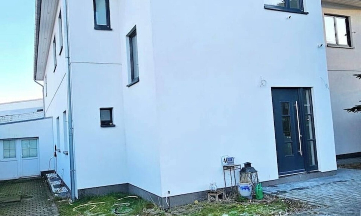 Buckow House | FEE Penthouse Berlin Buckow