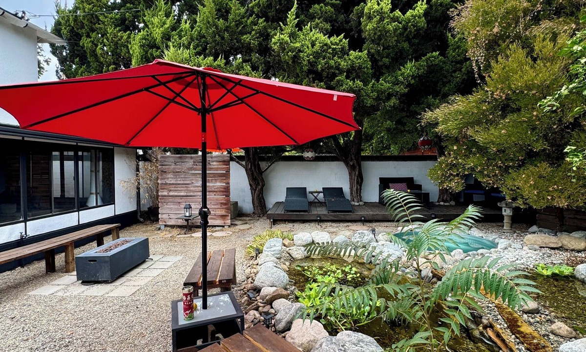 North Central House | Feeling Zen vibe with huge backyard near rose bowl Pasadena