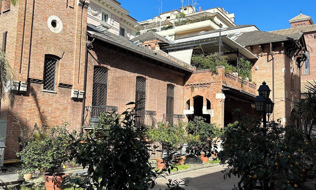 Quartiere III Pinciano Apartment | Femi Castle