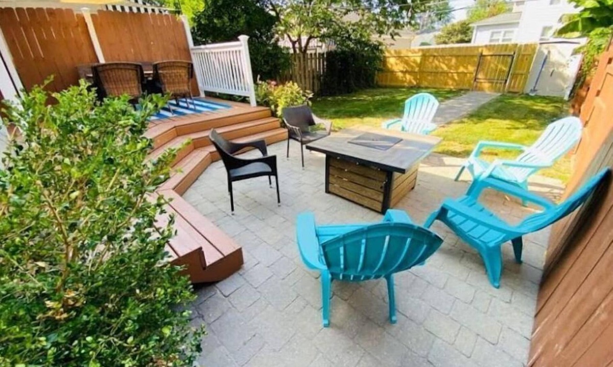 Downtown Columbus House | Fenced in Private Yard in Harrison West Near OSU