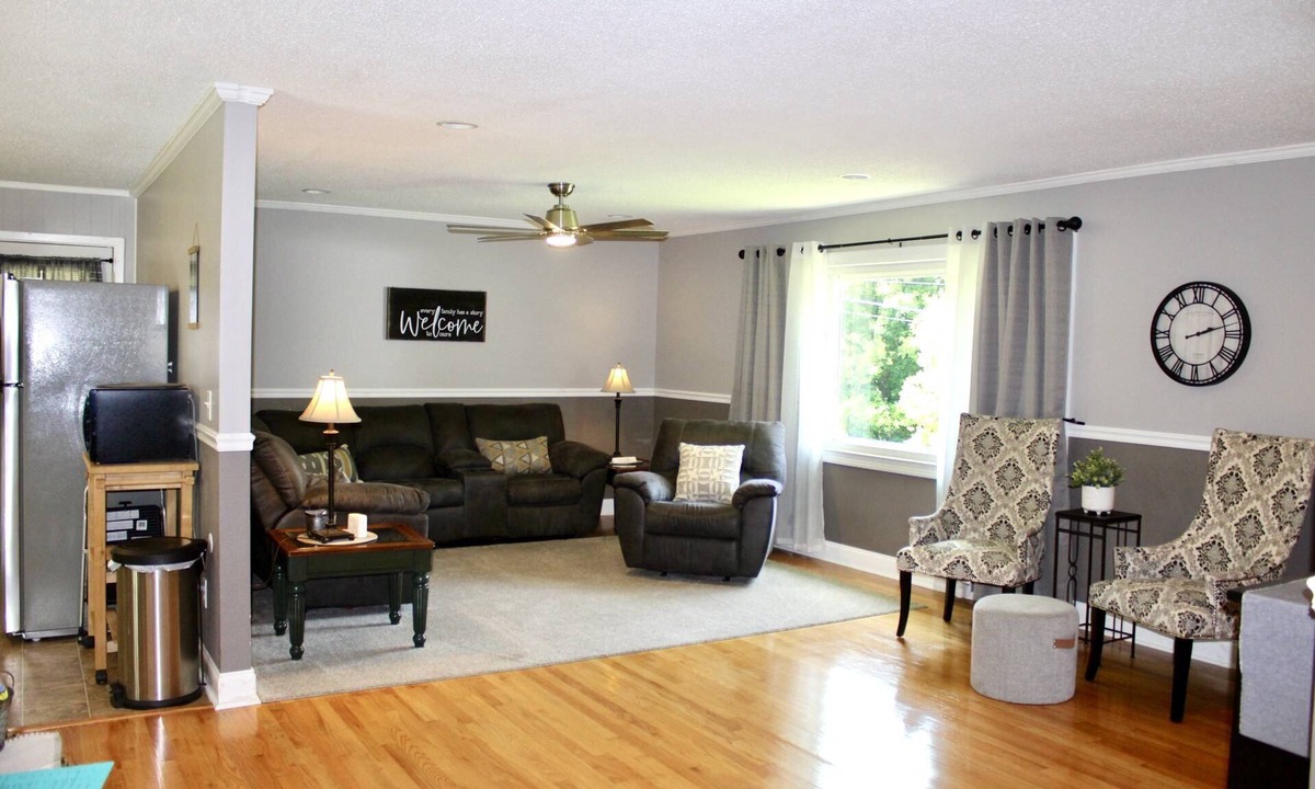Lookout Valley Neighborhood Association House | Fenced yard - 10 minutes to Downtown-Lookout Mountain-hiking-biking-hang gliding