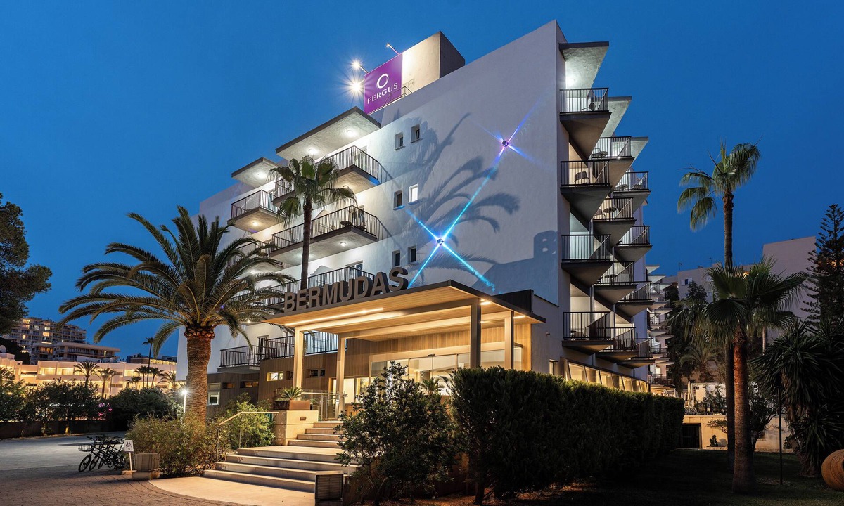 Palmanova Hotel | FERGUS Bermudas