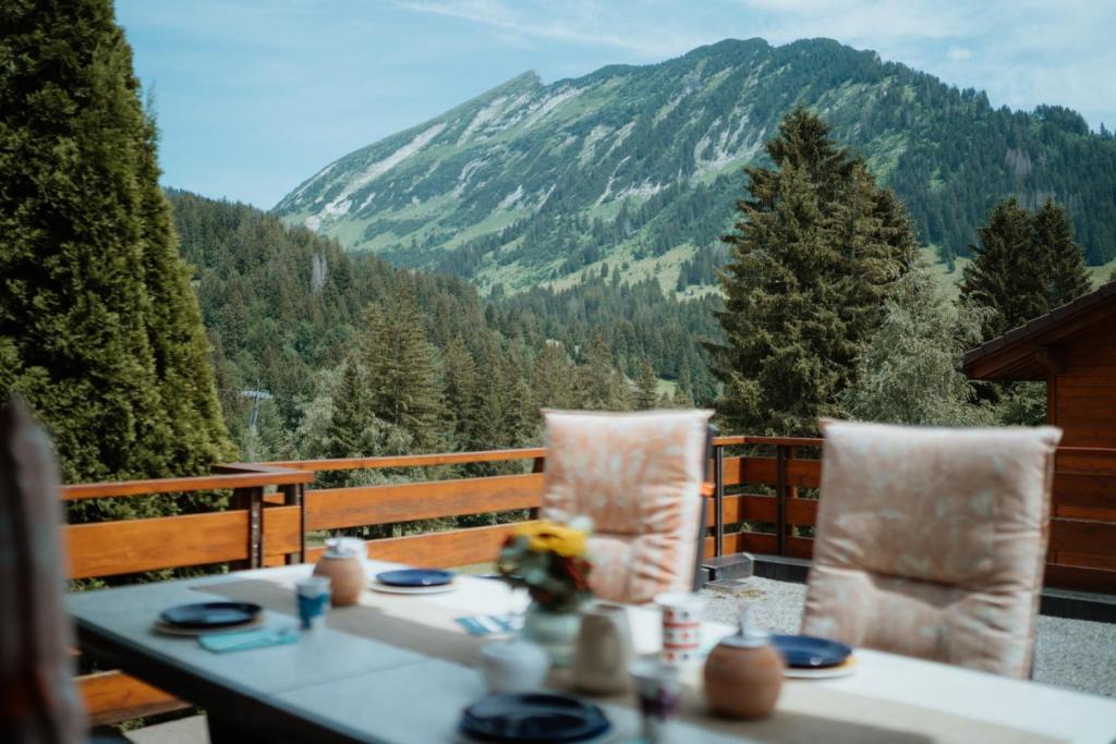 Mitloedi Apartment | Ferienhaus Bergblick