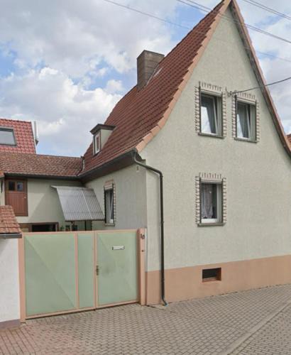 Elxleben Apartment | Ferienhaus WorkersParadise
