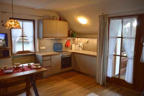 Arlaching Apartment | Ferienresidenz Chiemseestrand Nr 16