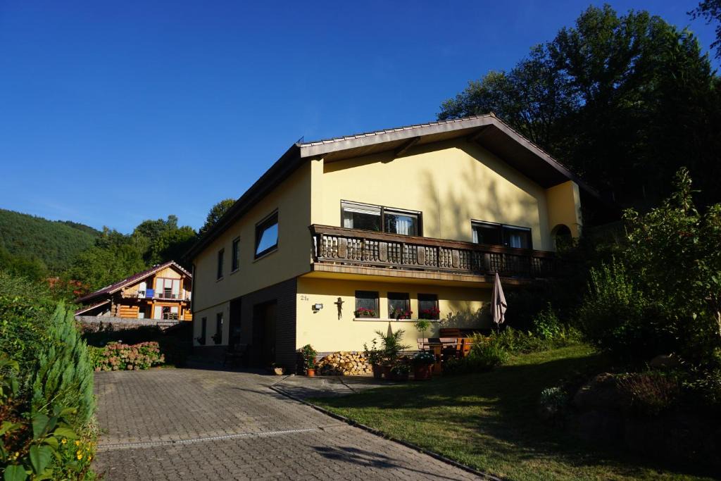 Bruchweiler-Baerenbach Apartment | Ferienwohnung Jüngstbergblick