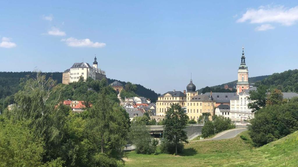 Greiz Apartment | Ferienwohnung über Greiz ab 2 Nächte