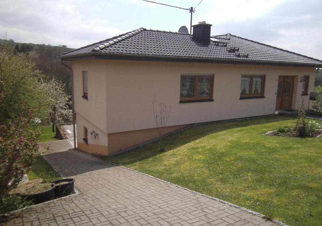 Olk Apartment | Ferienwohnung Barzen