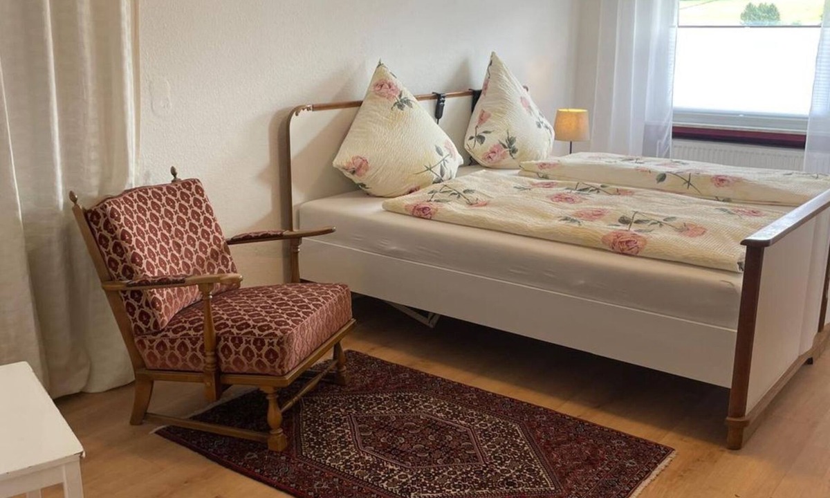 Derschen Apartment | Ferienwohnung bei den Schwarzhalsziegen - Rustikale Ferienwohnung für Familien