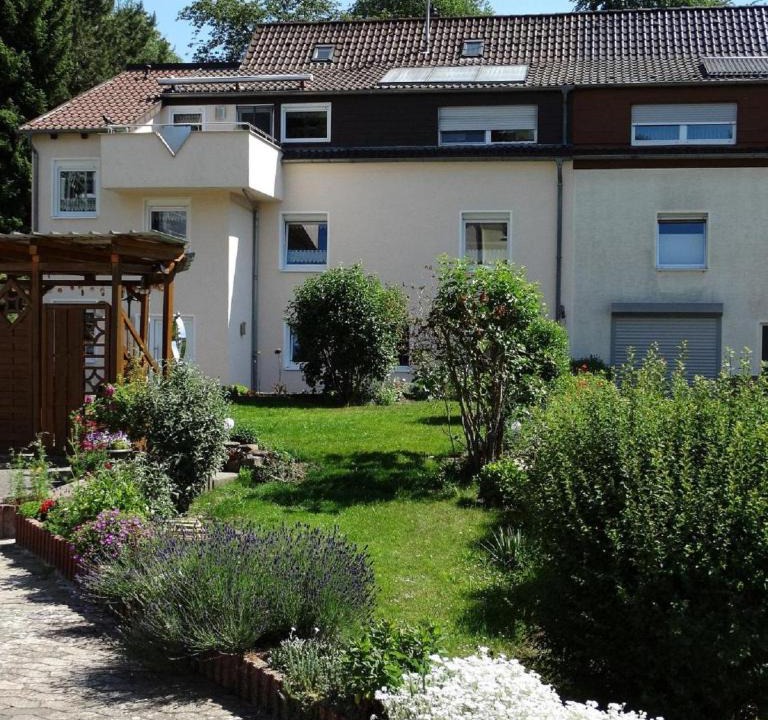 Heckendalheim Apartment | Ferienwohnung Christine