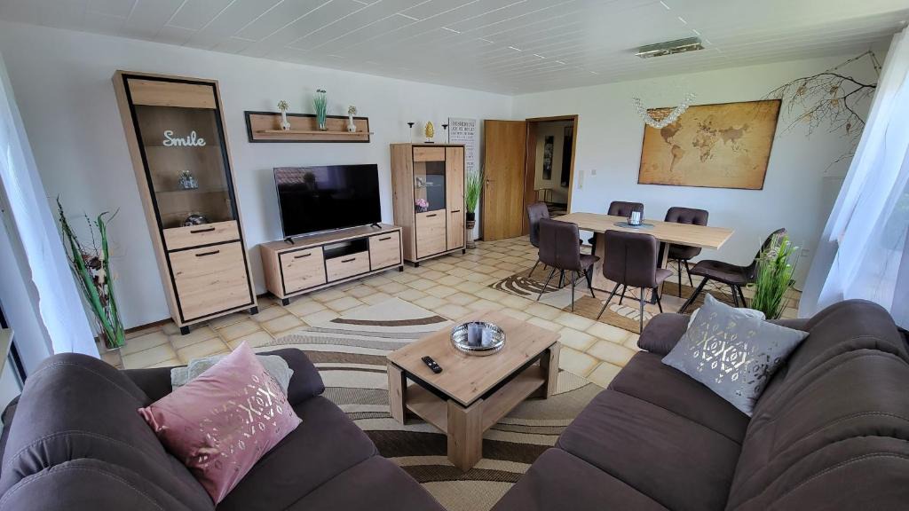 Schollbrunn Apartment | Ferienwohnung Edol - 3 Schlafzimmer - 6 Personen - Schollbrunn Spessart