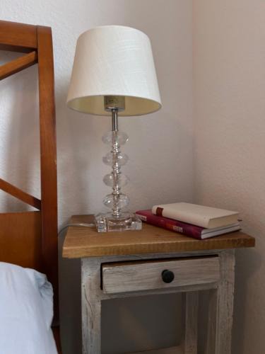 Leun Apartment | Ferienwohnung Ein Bücherhimmel in Leun