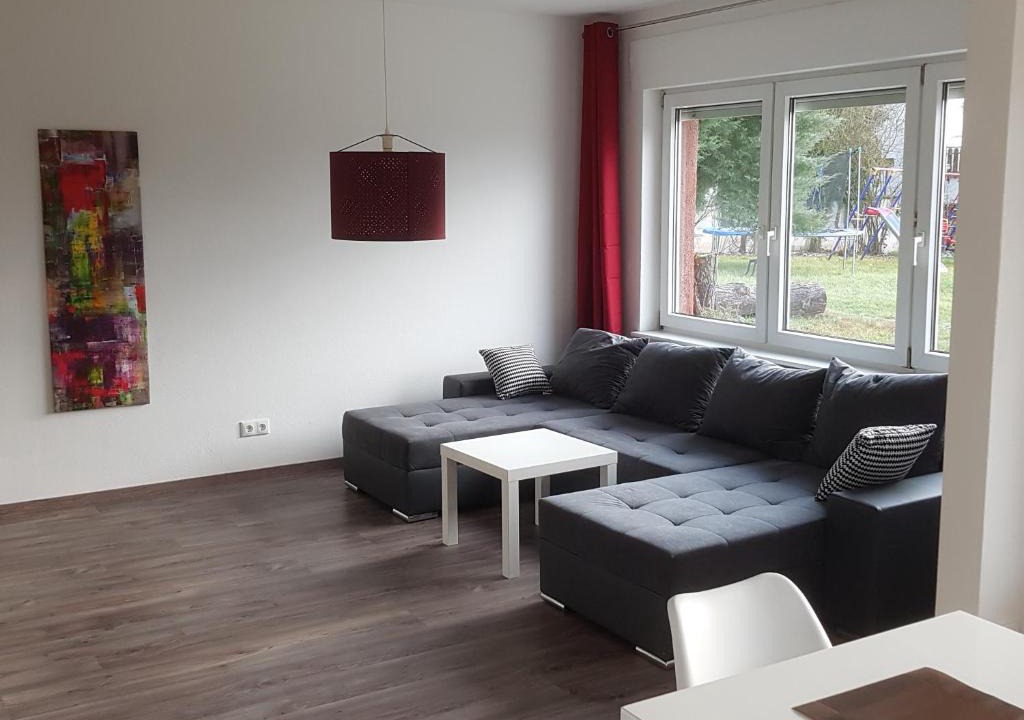 Ansbach Apartment | Ferienwohnung Eyb mit Terrasse und Garten