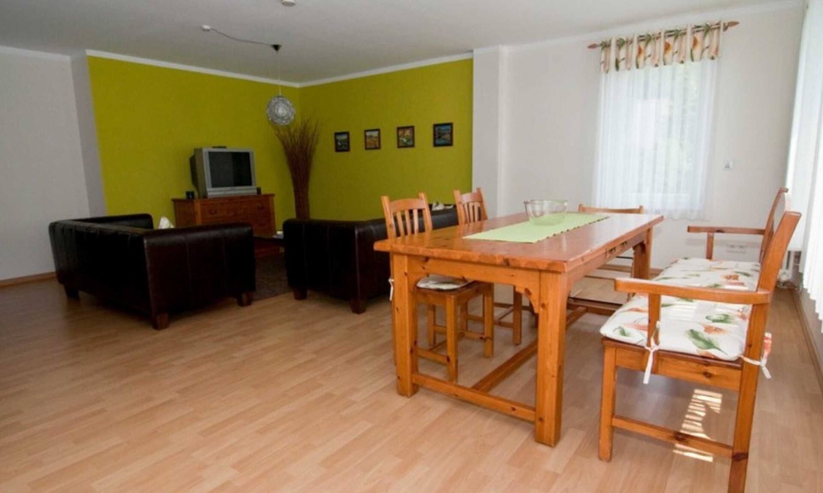 Hemsbach Apartment | Ferienwohnung Guddat