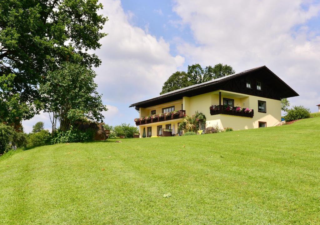 Grafenried House | Ferienwohnung in Drachselsried für 2 Personen