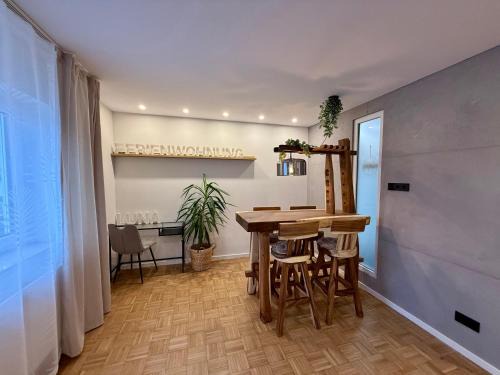 Eppelborn Apartment | Ferienwohnung Luna